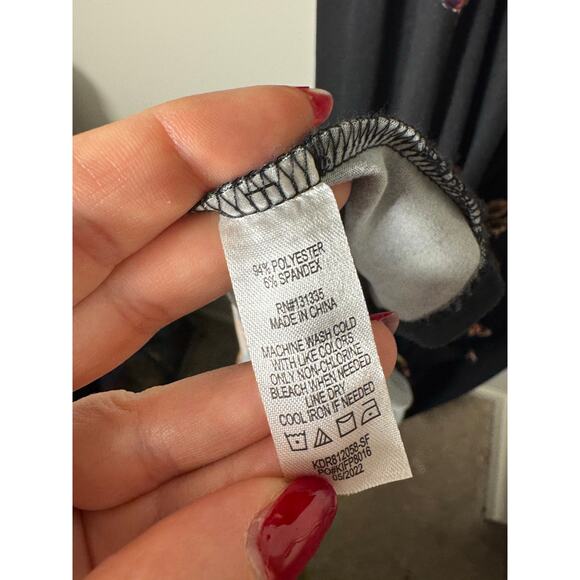 Plus Size Floral Dress Size 2X - Picture 6 of 7